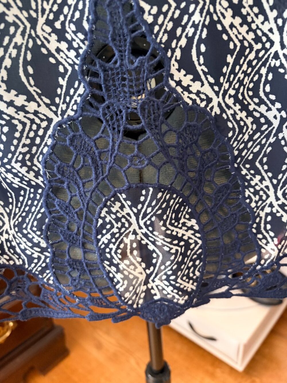 Sweet Journey Navy Boho Peasant Top L Crochet Hem Festival Coastal Top Vacation - Picture 4 of 13